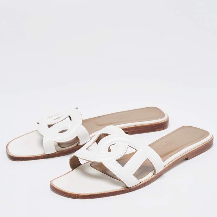 Pre Owned Hermes White Leather Omaha Flat Slides Size 38