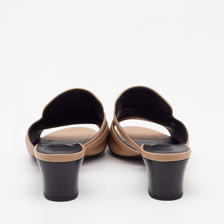 Pre Owned Hermes Beige Leather Giulia Slides Size 38
