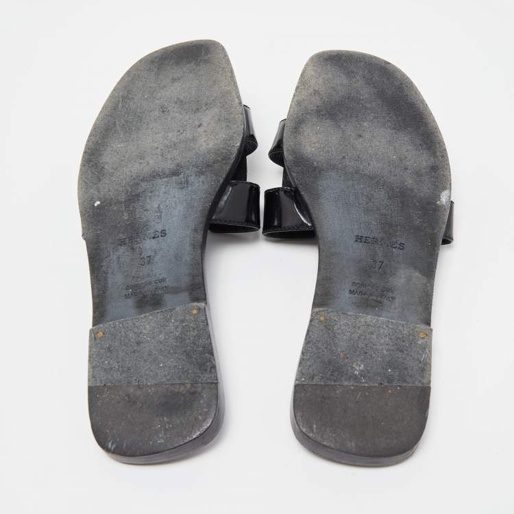 Pre Owned Hermes Black Patent Leather Oran Flat Slides Size 37