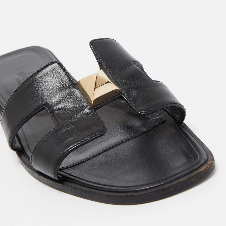 Pre Owned Hermes Black Leather One Stud Oran Flat Slides Size 36.5