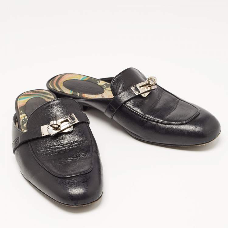 Pre Owned Hermes Black Leather Oz Flat Mules Size 38