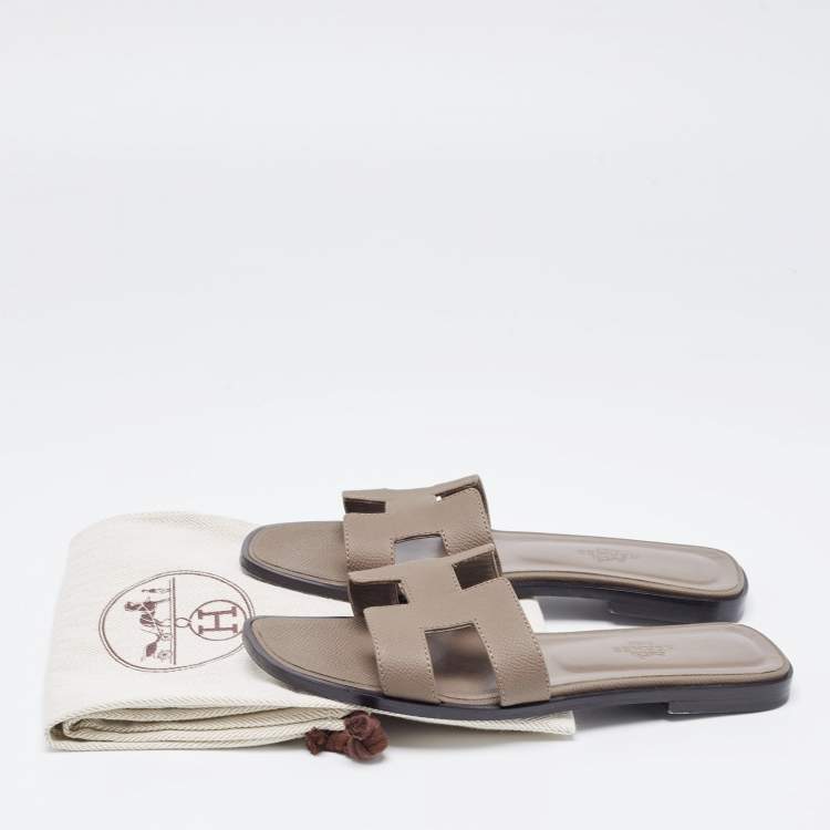 Pre Owned Hermes Brown Leather Oran Flat Slides Size 36.5 