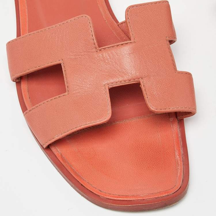 Pre Owned Hermes Pink Leather Oran Flat Slides Size 38