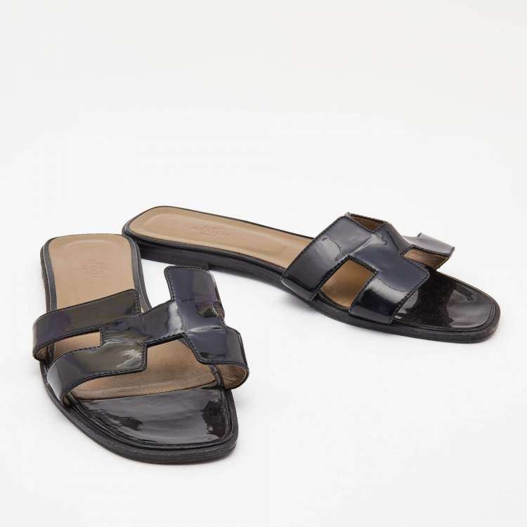 Pre Owned Hermes Black Patent Leather Oran Flat Slides Size 41