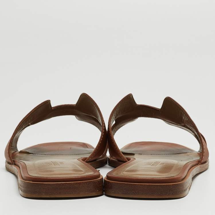 Pre Owned Hermes Brown Leather Oran Flat Slides Size 40