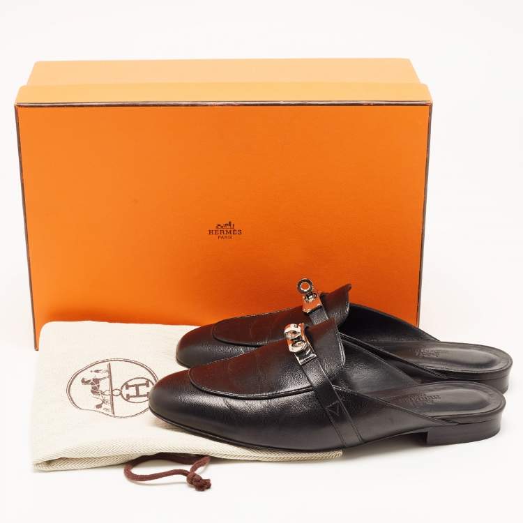 Pre Owned Hermes Black Leather Oz Flat Mules Size 37.5