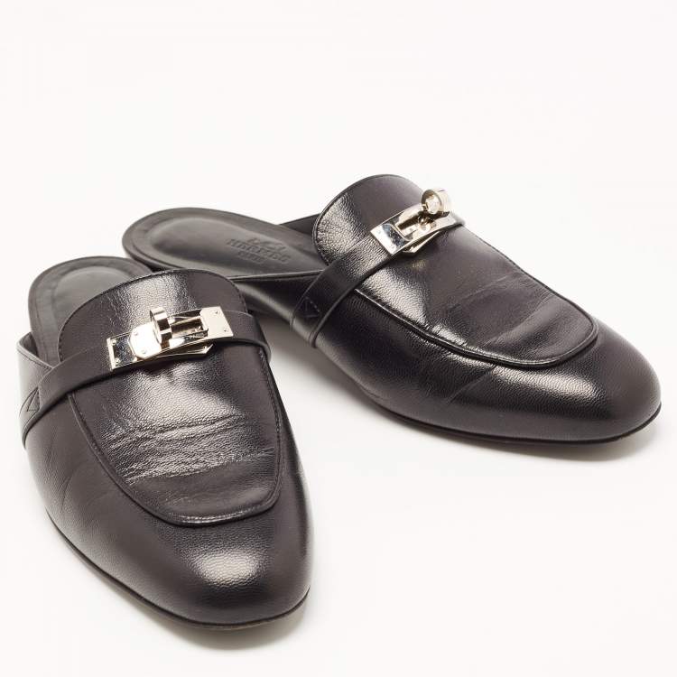 Pre Owned Hermes Black Leather Oz Flat Mules Size 37.5