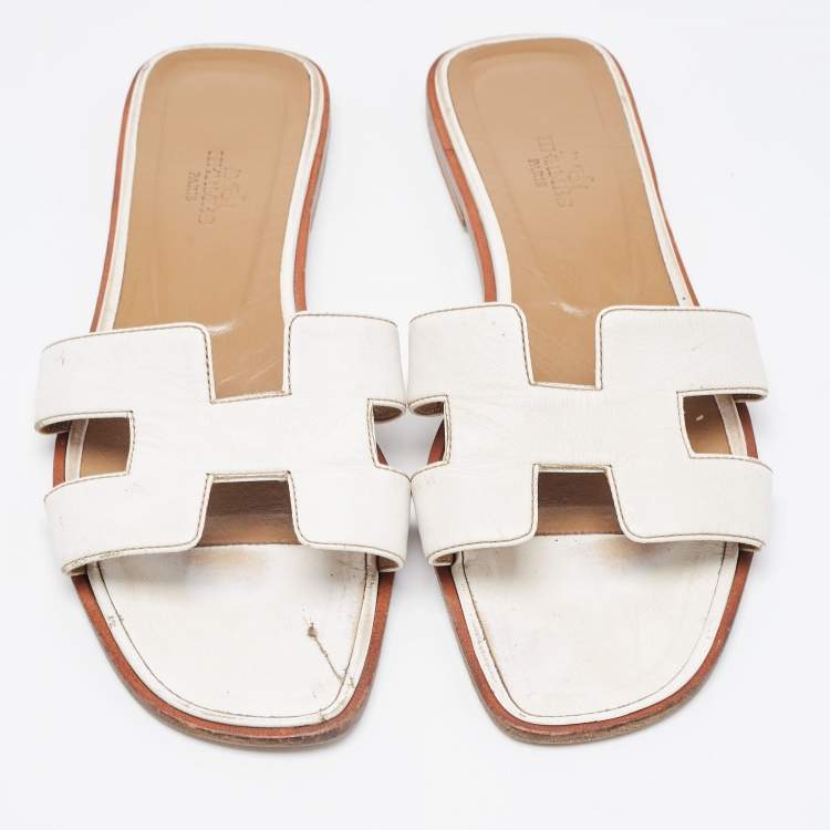 Pre Owned Hermes White Leather Oran Slip On Sandals Size 37.5