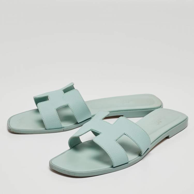 Pre Owned Hermes Light Blue Leather Oran Flat Slides Size 40.5