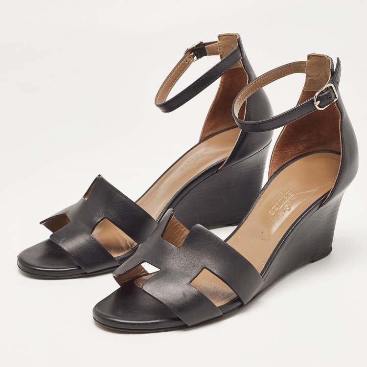 Pre Owned Hermes Black Leather Legend Sandals Size 37