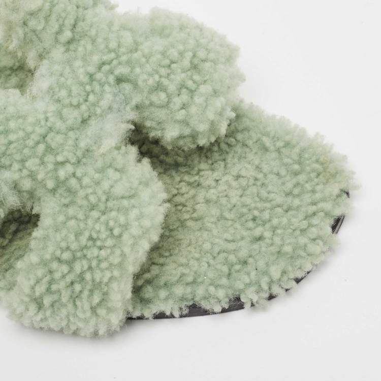 Pre Owned Hermes Green Fur Oran Flat Slides Size 39
