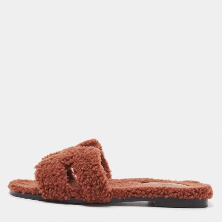 Pre Owned Hermes Brown Fur Oran Flat Slides Size 37
