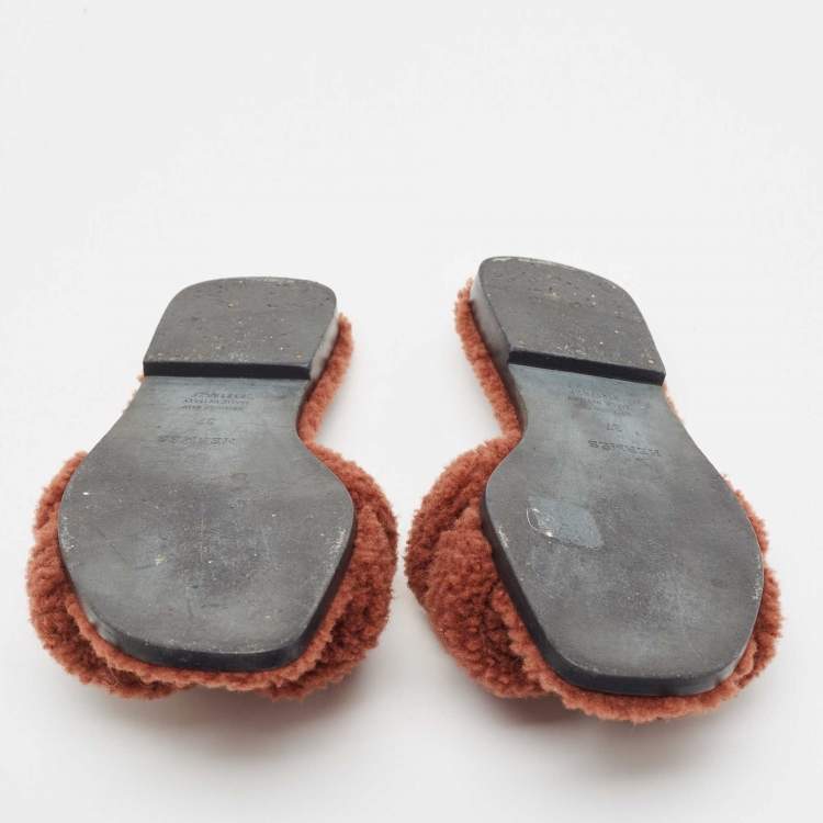 Pre Owned Hermes Brown Fur Oran Flat Slides Size 37