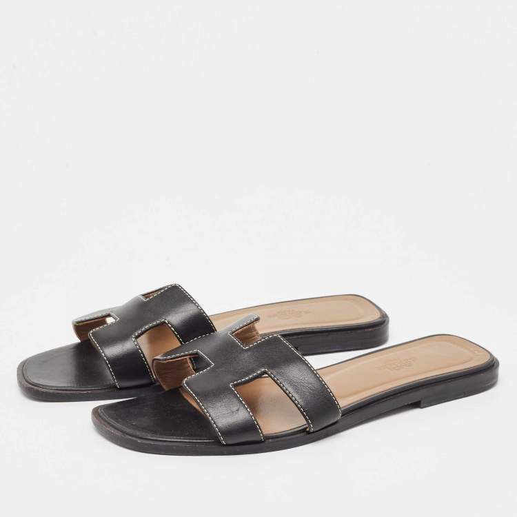 Pre Owned Hermes Black Leather Oran Flat Slides Size 37
