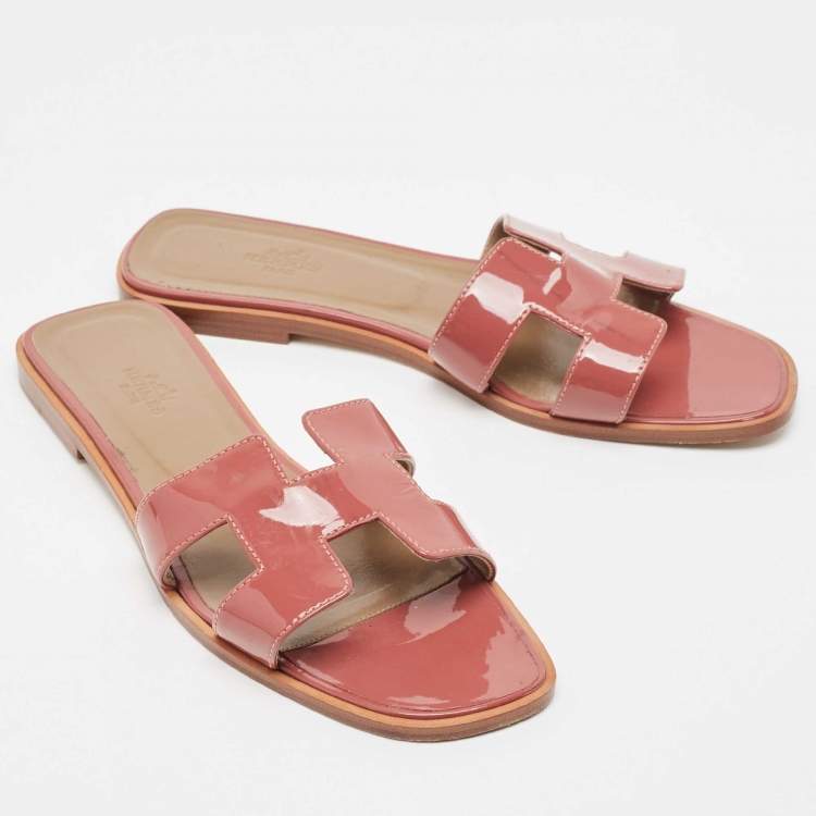 Pre Owned Hermes Pink Patent Leather Oran Flat Slides Size 39