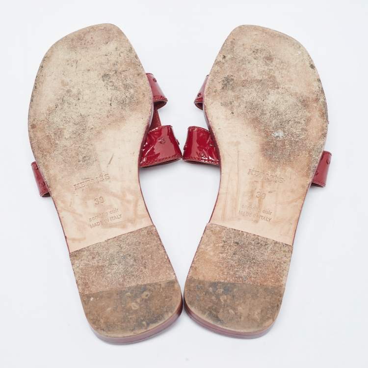Pre Owned Hermes Burgundy Patent Ostrich Oran Flat Slides Size 39