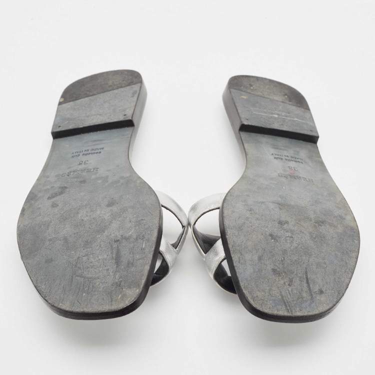 Pre Owned Hermes Silver Leather Omaha Flat Slides Size 38