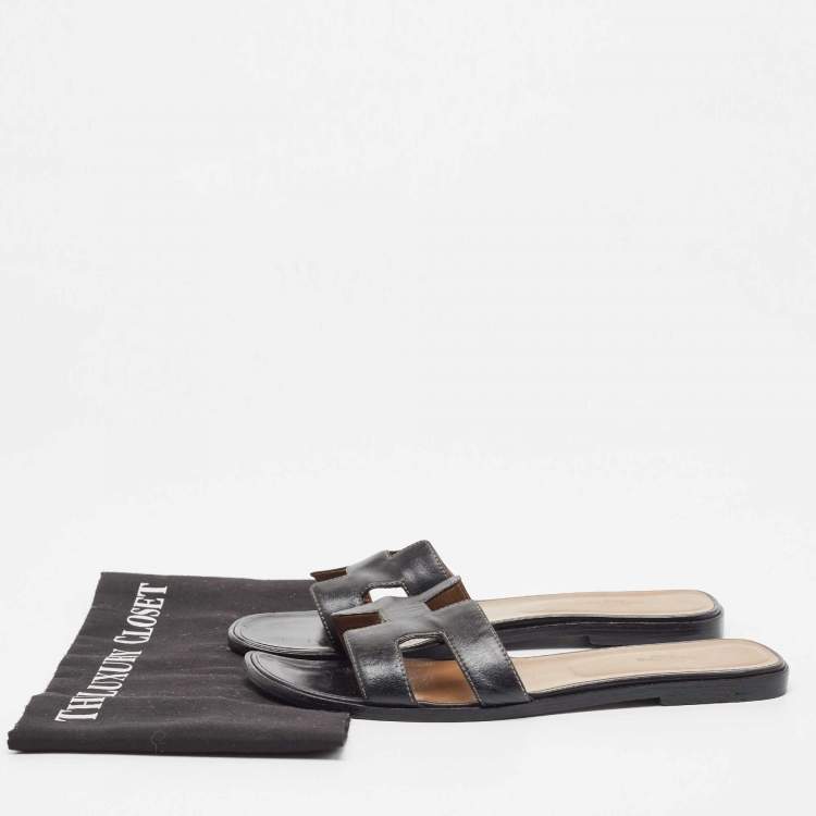 Pre Owned Hermes Black Leather Oran Flat Slides Size 40.5