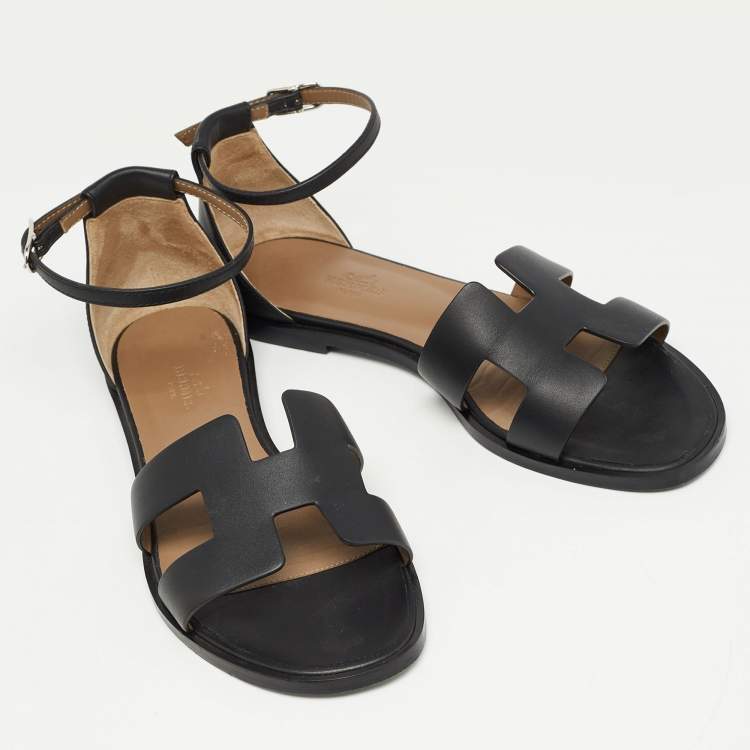 Pre Owned Hermes Black Leather Santorini Flat Sandals Size 38