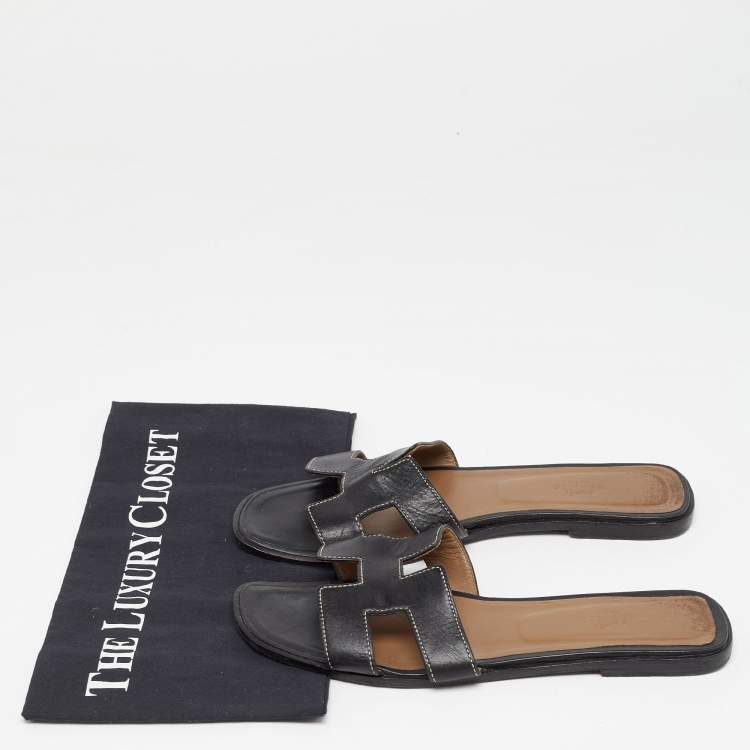 Pre Owned Hermes Black Leather Oran Flat Slides Size 40.5 