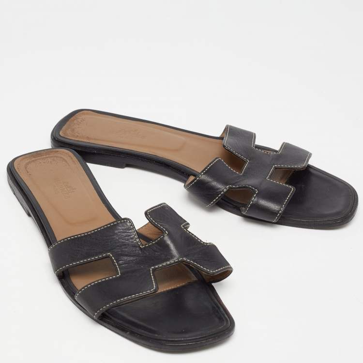 Pre Owned Hermes Black Leather Oran Flat Slides Size 40.5 