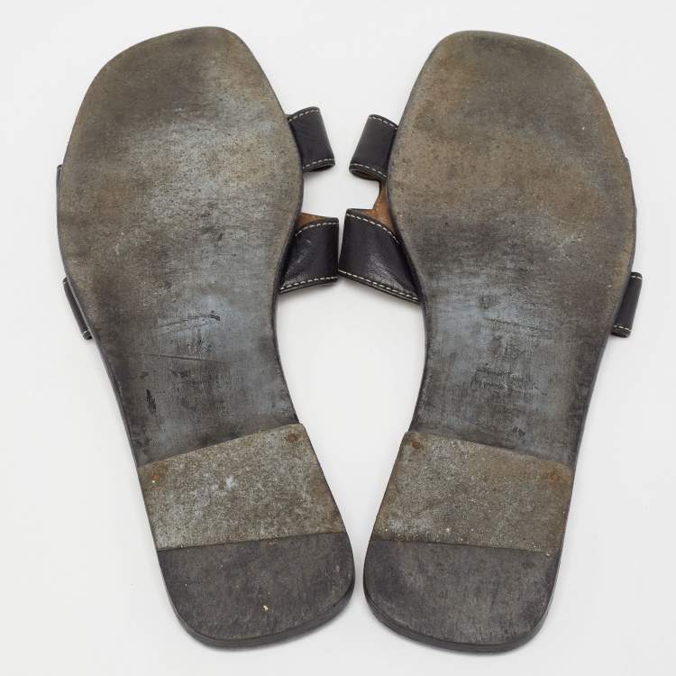 Pre Owned Hermes Black Leather Oran Flat Slides Size 40.5 