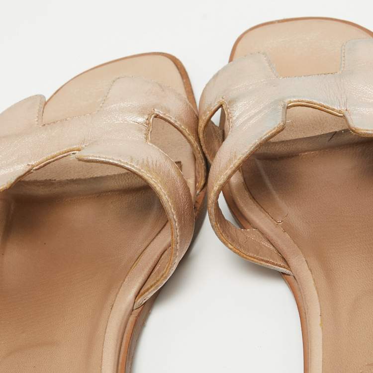 Pre Owned Hermes Metallic Gold Leather Oran Flat Slides Size 39