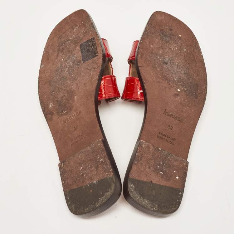 Pre Owned Hermes Red  Croc Embossed Oran Flat Size Size 39  