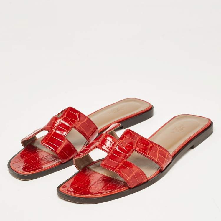 Pre Owned Hermes Red  Croc Embossed Oran Flat Size Size 39  