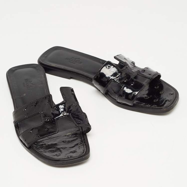 Pre Owned Hermes Black Ostrich Oran Slide Flats Size 39