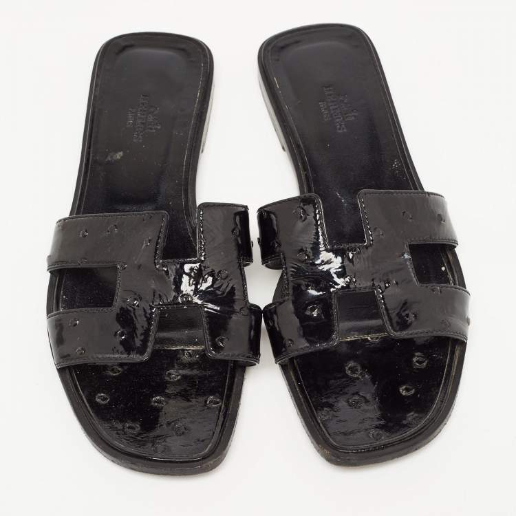 Pre Owned Hermes Black Ostrich Oran Slide Flats Size 39