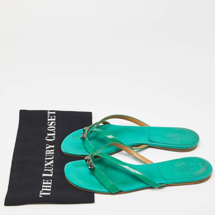 Pre Owned Hermes Green Patent Corfu Thong Flats Size 40