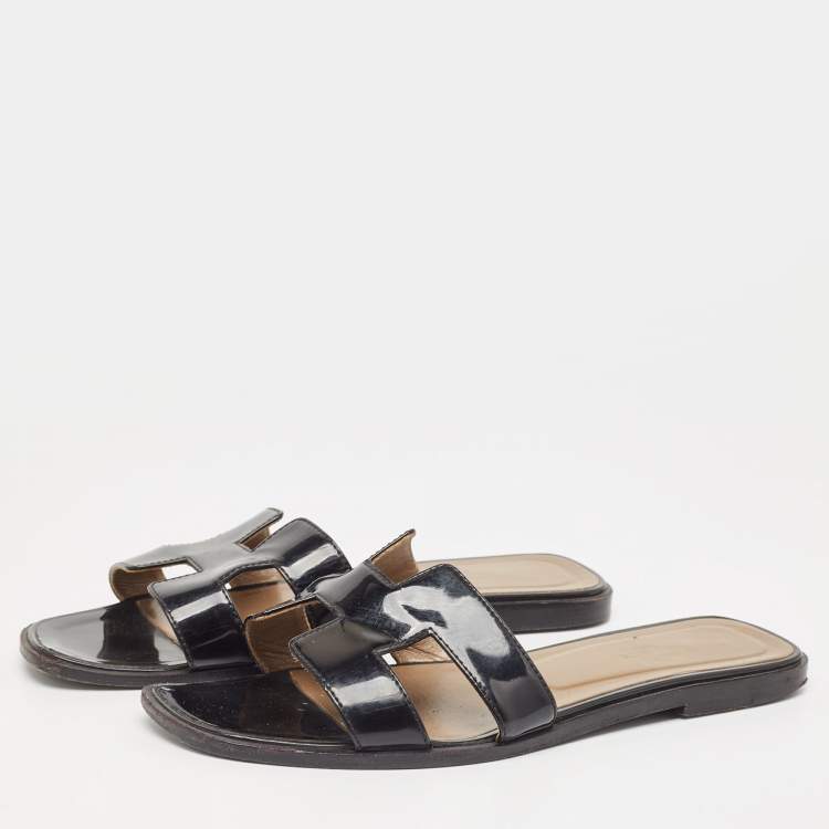 Pre Owned Hermes Black Patent Leather Oran Flat Slides Size 38