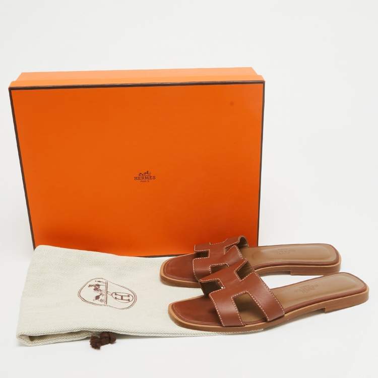Pre Owned Hermes Brown Leather Oran Flat Slides Size 34.5
