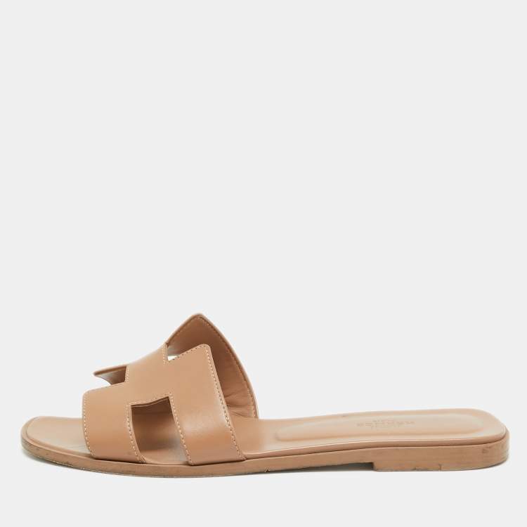 Pre Owned Hermes Light Brown Leather Oran Flat Slides Size 39