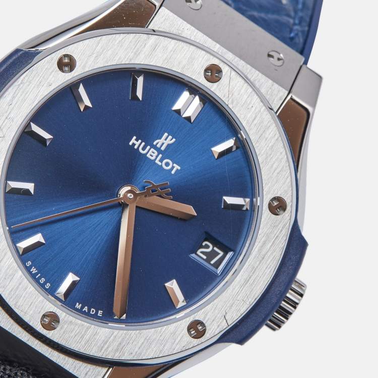 Pre Owned Hublot Blue Titanium Rubber Classic Fusion 581.NX.7170.LR Women's Wristwatch 33 mm