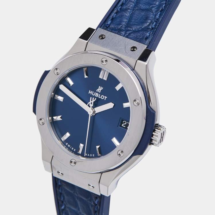 Pre Owned Hublot Blue Titanium Rubber Classic Fusion 581.NX.7170.LR Women's Wristwatch 33 mm