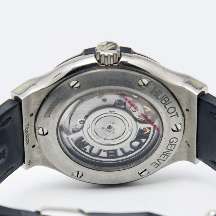 Pre Owned Hublot Grey Titanium Alligator Classic Fusion 565.NX.7071.LR  Women's Wristwatch 38 mm 