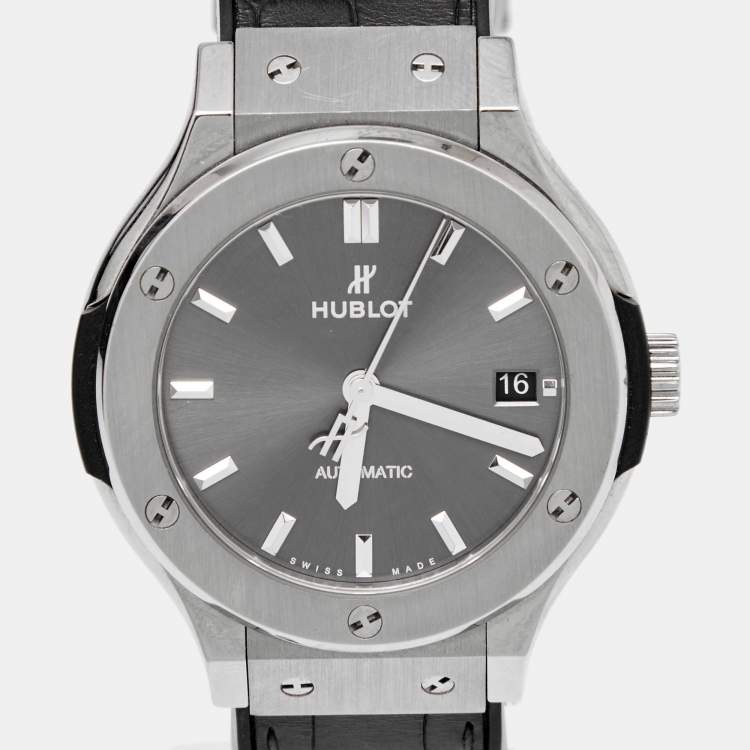 Pre Owned Hublot Grey Titanium Alligator Classic Fusion 565.NX.7071.LR  Women's Wristwatch 38 mm 
