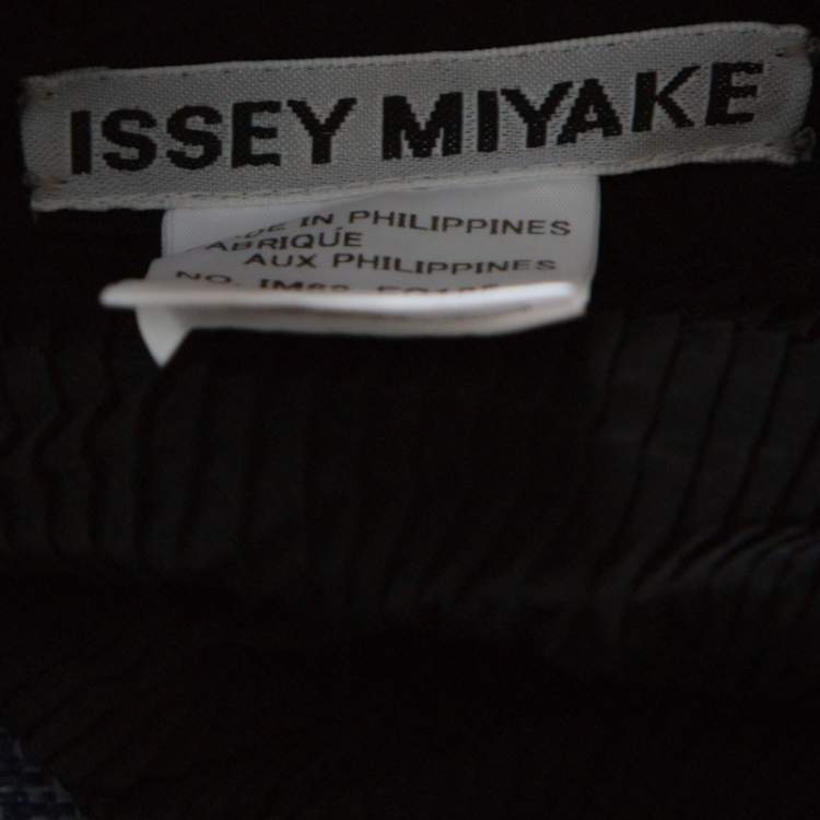 Pre Owned Issey Miyake Black Geometric Plisse Asymmetrical Skirt S