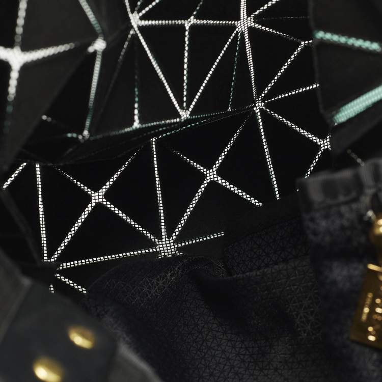 Pre Owned Issey Miyake Bao Bao Turquoise PVC and Mesh Nylon Tote