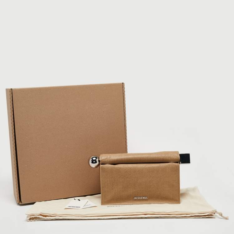 Pre Owned Jacquemus Beige Leather La Pochette Rond Clutch