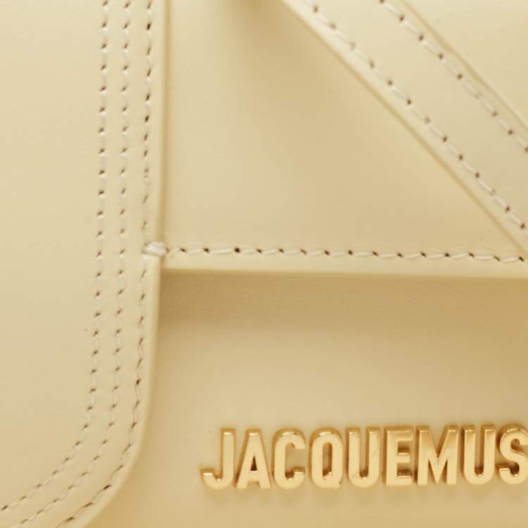 Pre Owned Jacquemus Ivory Leather Mini Le Bambino Top Handle Bag.