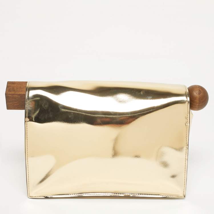 Pre Owned Jacquemus Gold Patent Leather La Pochette Rond Carré Clutch