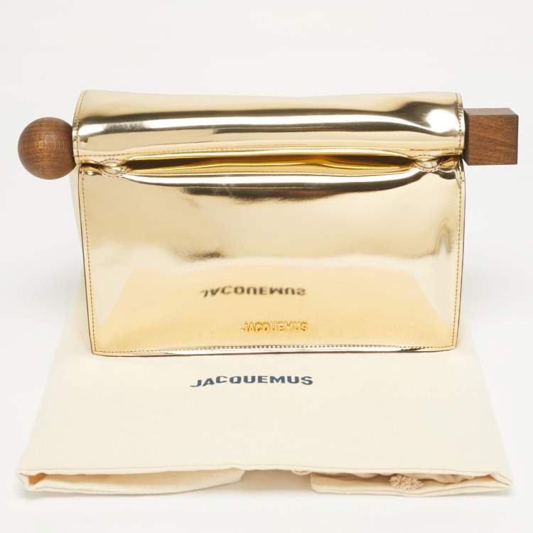 Pre Owned Jacquemus Gold Patent Leather La Pochette Rond Carré Clutch