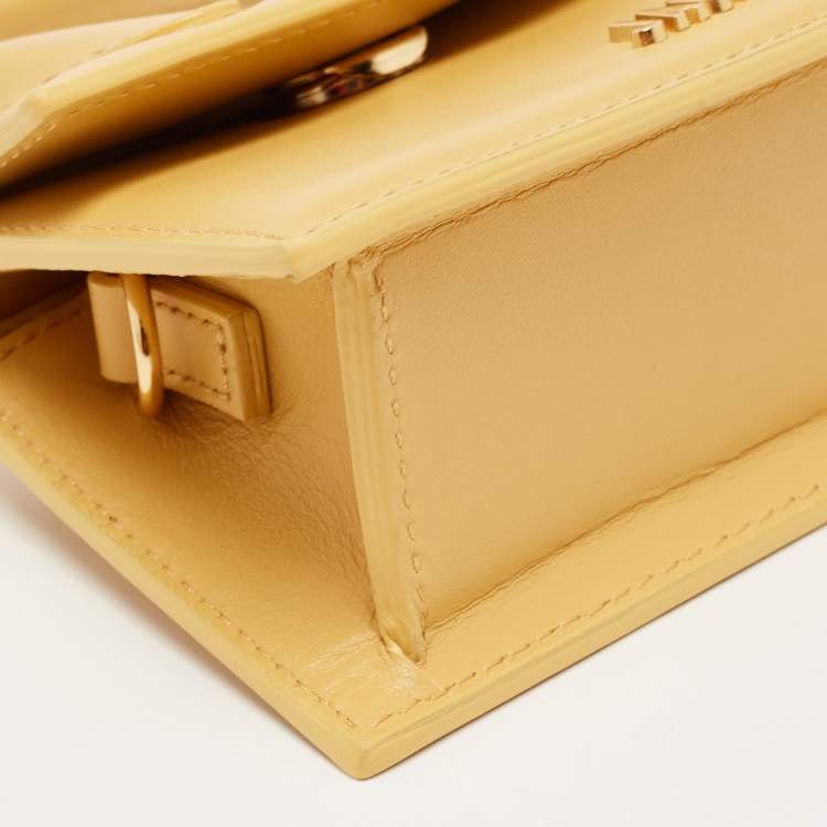 Pre Owned Jacquemus Dark Yellow Leather Mini Le Chiquito Top Handle Bag