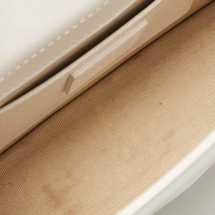 Pre Owned Jacquemus White Leather Le Grand Bambino Top Handle Bag