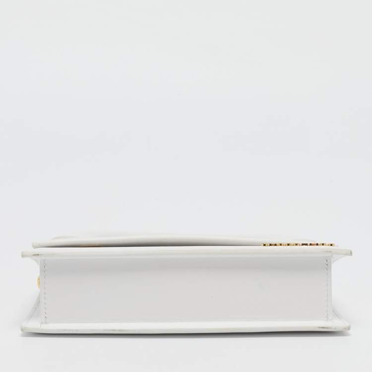 Pre Owned Jacquemus White Leather Long Le Chiquito Top Handle Bag