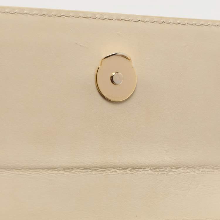 Pre Owned Jacquemus Cream Leather Le Chiquito Moyen Top Handle Bag