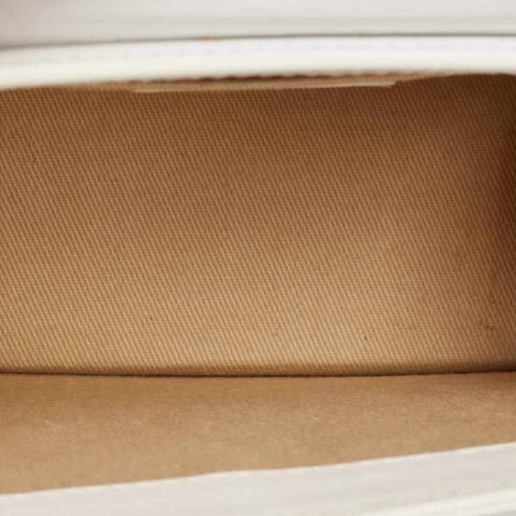 Pre Owned Jacquemus White Leather Le Chiquito Moyen Top Handle Bag